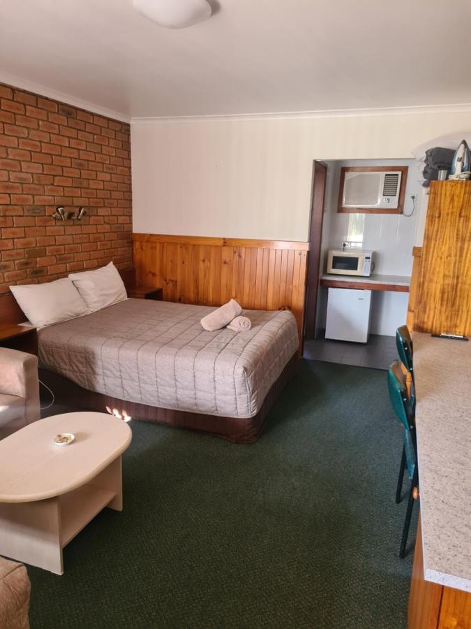 Regency Court Motel Cobram Exterior foto